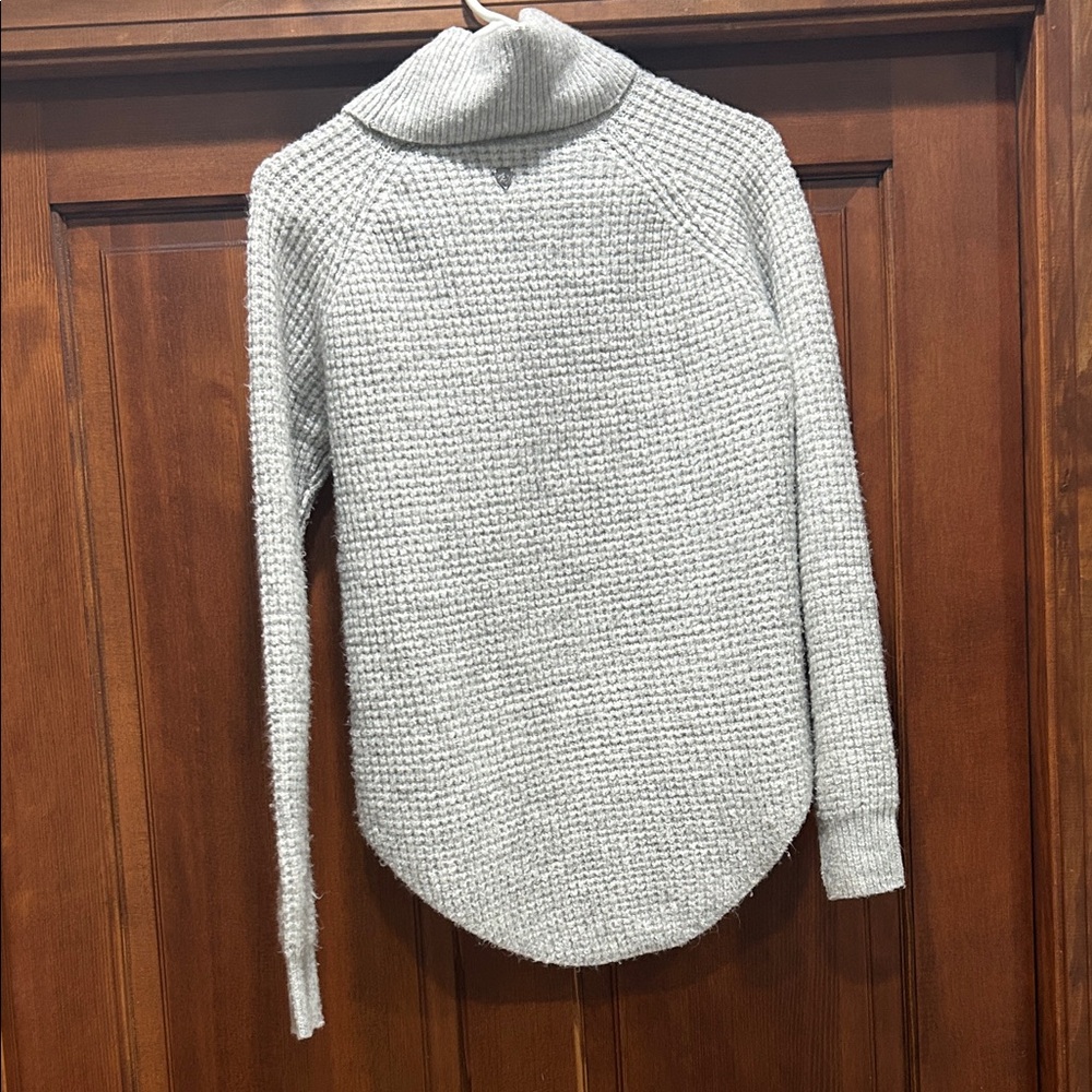 Kuhl Light Gray Turtleneck Sweater - Picture 4 of 5